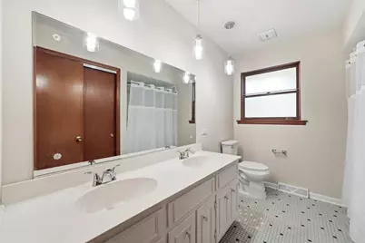9041 S 84 Court, Hickory Hills, IL 60457 - Photo 15