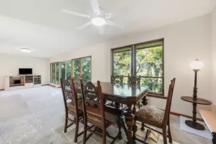 9041 S 84 Ct, Hickory Hills, IL 60457 - Photo 9