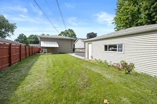 1309 Wilson Ave, Wheaton, IL 60189 - Photo 21