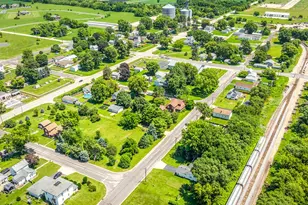 210 W Pacific St, Davis Junction, IL 61020 - Photo 33