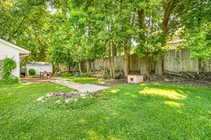 210 W Pacific St, Davis Junction, IL 61020 - Photo 23