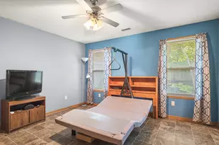210 W Pacific St, Davis Junction, IL 61020 - Photo 17