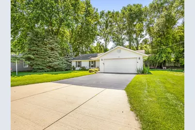 210 W Pacific Street, Davis Junction, IL 61020 - Photo 3