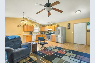 210 W Pacific Street, Davis Junction, IL 61020 - Photo 5