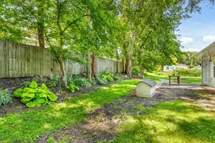 210 W Pacific St, Davis Junction, IL 61020 - Photo 27