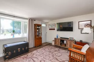 147 E 5th St, Manteno, IL 60950 - Photo 11