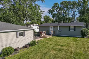 147 E 5th St, Manteno, IL 60950 - Photo 7
