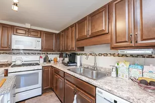 147 E 5th St, Manteno, IL 60950 - Photo 13