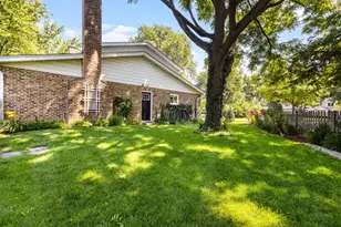 1240 Bar Harbor Terrace, Northbrook, IL 60062 - Photo 29