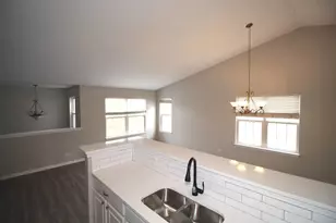 2518 Golf Ridge Cir, Naperville, IL 60563 - Photo 7