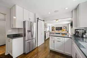 1651 N Dayton St, Chicago, IL 60614 - Photo 9