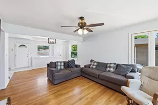 322 E Alden Dr, Addison, IL 60101 - Photo 9