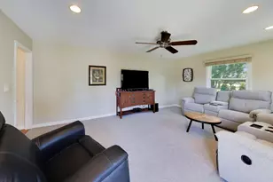 2505 E Mayfair Rd, Arlington Heights, IL 60004 - Photo 11