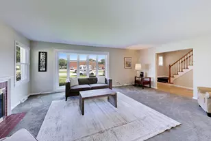 2505 E Mayfair Rd, Arlington Heights, IL 60004 - Photo 3