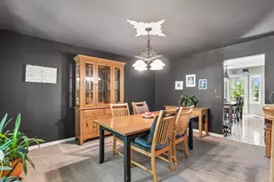 2424 Pepper Tree Ct, Lisle, IL 60532 - Photo 9