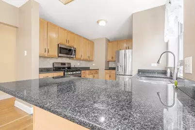 1747 W Pratt Boulevard #1, Chicago, IL 60626 - Photo 17