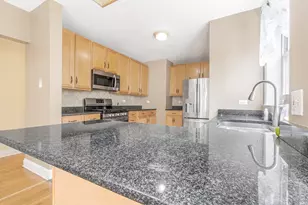 1747 W Pratt Blvd, Chicago, IL 60626 - Photo 17
