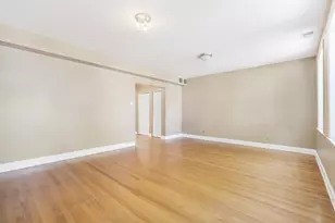 1747 W Pratt Blvd, Chicago, IL 60626 - Photo 9