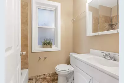 1747 W Pratt Boulevard #1, Chicago, IL 60626 - Photo 13