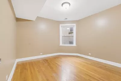 1747 W Pratt Boulevard #1, Chicago, IL 60626 - Photo 11