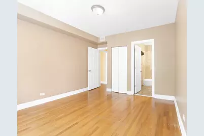 1747 W Pratt Boulevard #1, Chicago, IL 60626 - Photo 3