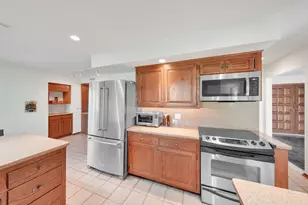 22W333 Glen Park Rd, Glen Ellyn, IL 60137 - Photo 11