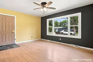 513 Rand Rd, McHenry, IL 60051 - Photo 7