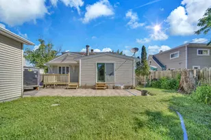 18843 W Deerpath Rd, Grayslake, IL 60030 - Photo 25