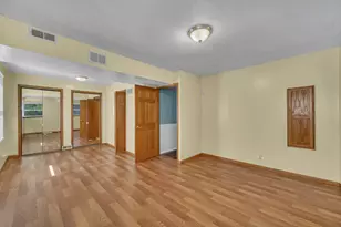 18843 W Deerpath Rd, Grayslake, IL 60030 - Photo 13