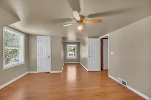 18843 W Deerpath Rd, Grayslake, IL 60030 - Photo 17