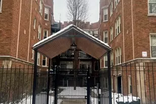 1657 W Pratt Blvd, Chicago, IL 60626 - Photo 1