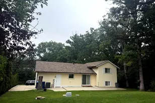 209 Rivers Dr, Lake Bluff, IL 60044 - Photo 11