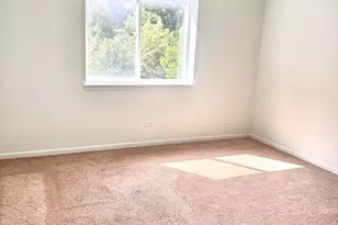 300 S Roselle Rd, Schaumburg, IL 60193 - Photo 7