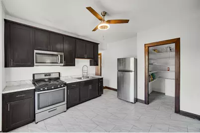 10645 S Prairie Avenue, Chicago, IL 60628 - Photo 15