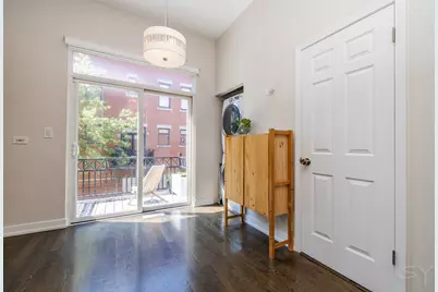 831 W 14th Place, Chicago, IL 60608 - Photo 23