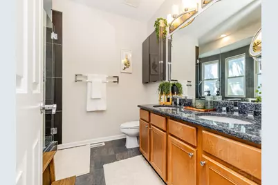 831 W 14th Place, Chicago, IL 60608 - Photo 39