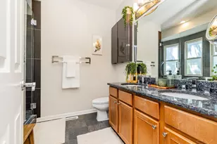 831 W 14th Pl, Chicago, IL 60608 - Photo 39