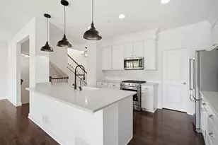 502 Peterson Ct, Barrington, IL 60010 - Photo 7
