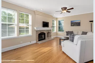 515 Superior Street, Vernon Hills, IL 60061 - Photo 13