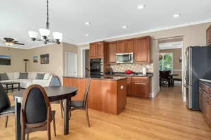 515 Superior St, Vernon Hills, IL 60061 - Photo 9
