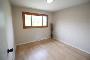7523 Nottingham Dr, Tinley Park, IL 60477 - Photo 15