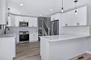 216 W Kimbell Ave, Elmhurst, IL 60126 - Photo 5