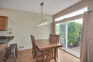 2733 Foxwood Dr, New Lenox, IL 60451 - Photo 5