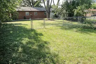 6321 Dunham Rd, Downers Grove, IL 60516 - Photo 11