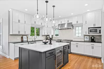 900 Sheehan Avenue, Glen Ellyn, IL 60137 - Photo 9