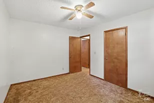 705 E Rosewood St, Watseka, IL 60970 - Photo 25
