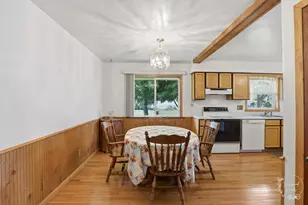 705 E Rosewood St, Watseka, IL 60970 - Photo 11
