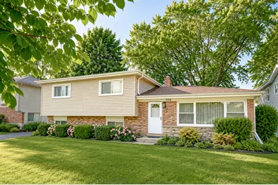 554 Patton Drive, Buffalo Grove, IL 60089 - Photo 1