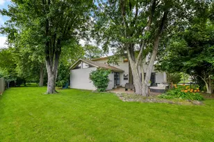 1521 Hillcrest Ct, Lombard, IL 60148 - Photo 19