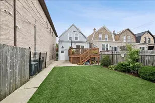 3427 N Kedzie Ave, Chicago, IL 60618 - Photo 25